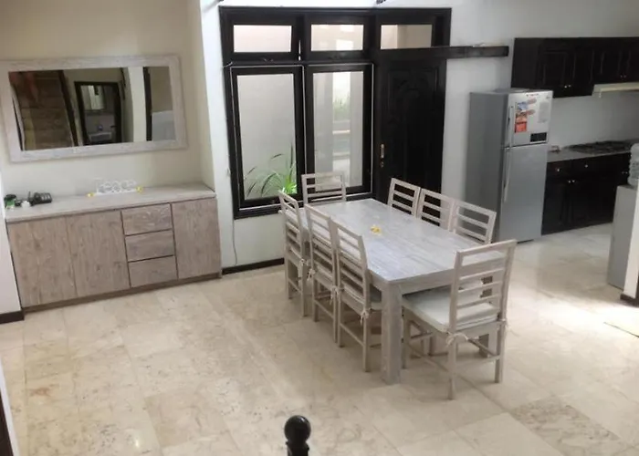 Indah Royal - Private Pool - Optic Fiber High Speed Internet